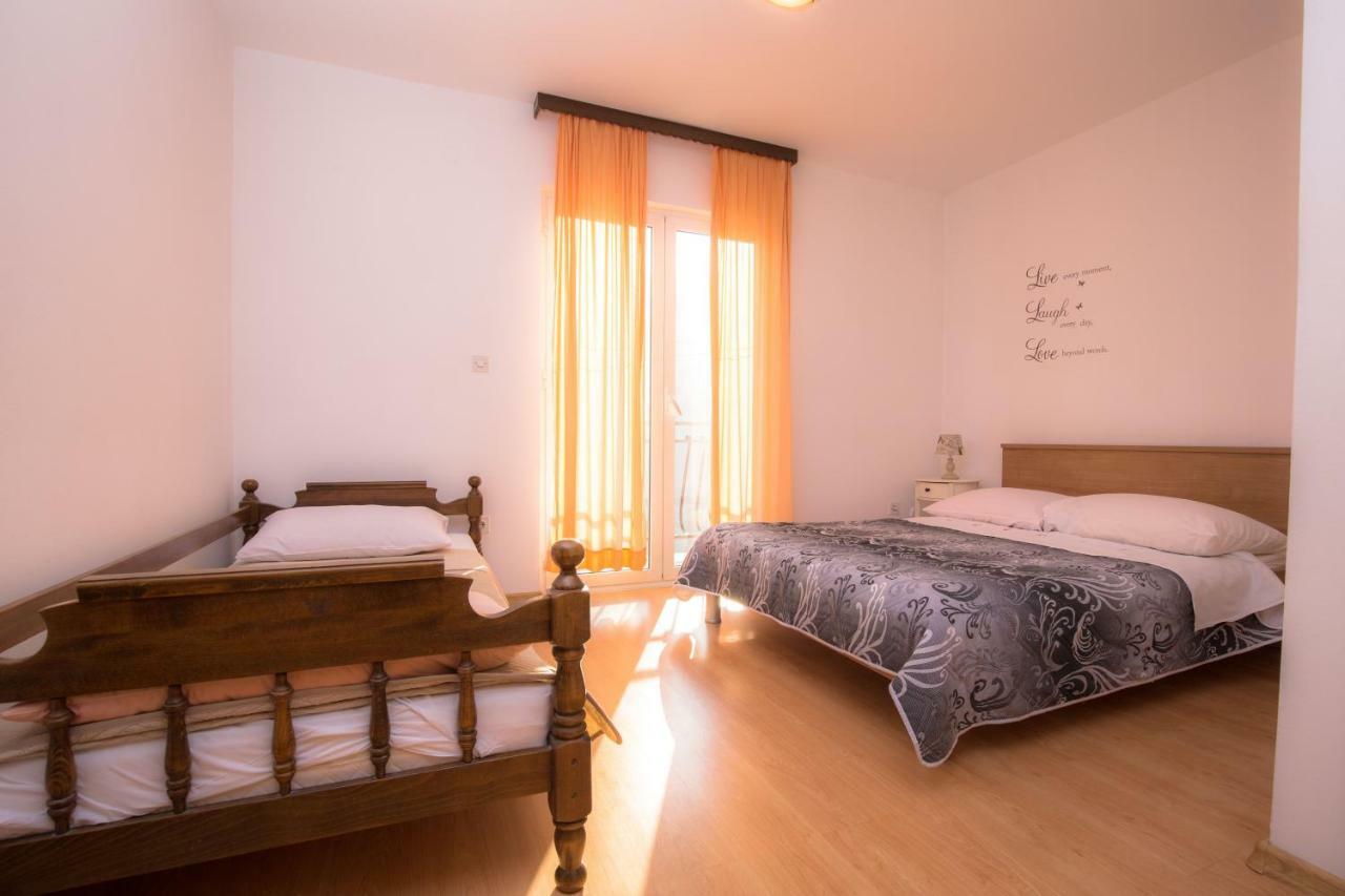 Apartman Dagulo Primosten